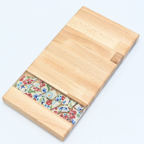 Picture of SMALL DECOR BOARD Ceramic Flowers Mix